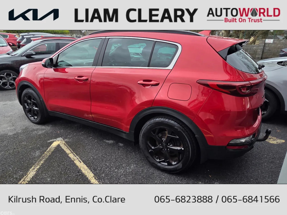Kia Sportage MPV, Diesel Hybrid, 2021, Red