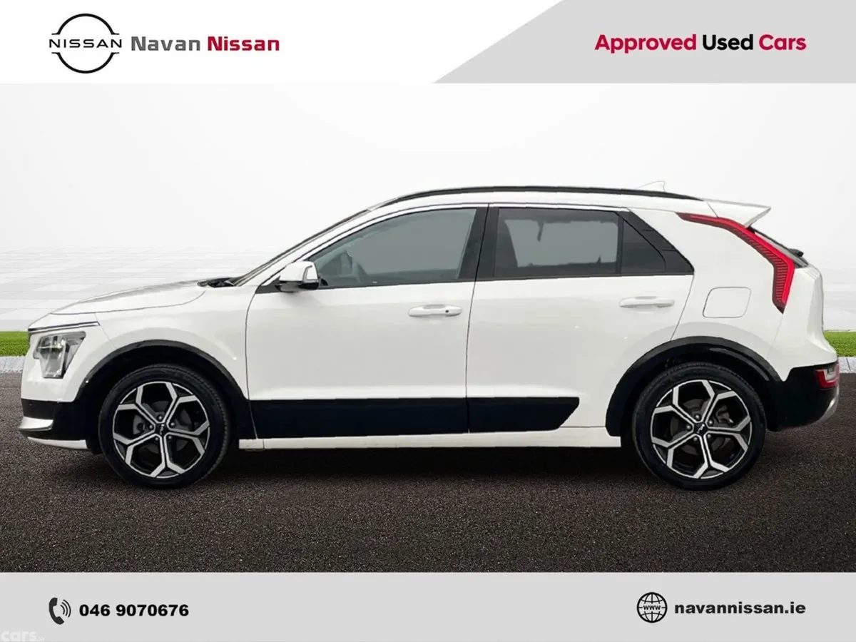 Kia Niro SUV, Petrol Hybrid, 2023, White