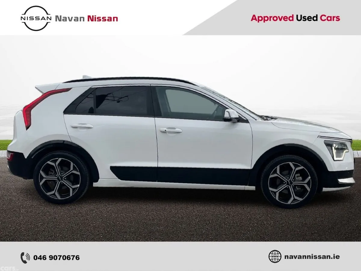 Kia Niro SUV, Petrol Hybrid, 2023, White