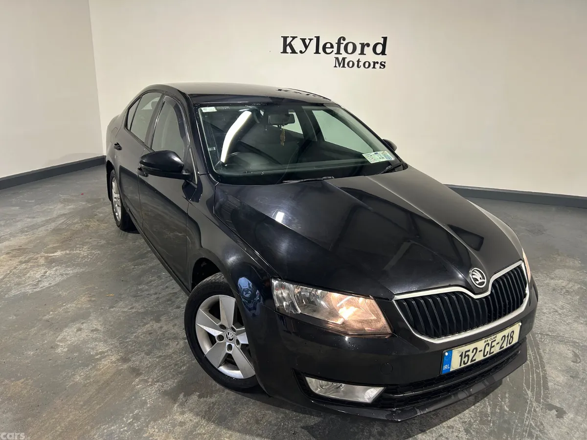 Skoda Octavia Saloon, Diesel, 2015, Black