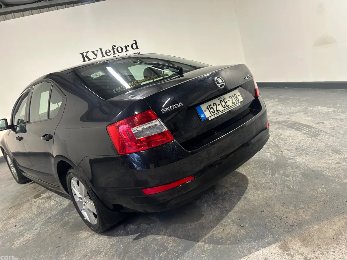 Skoda Octavia Saloon, Diesel, 2015, Black
