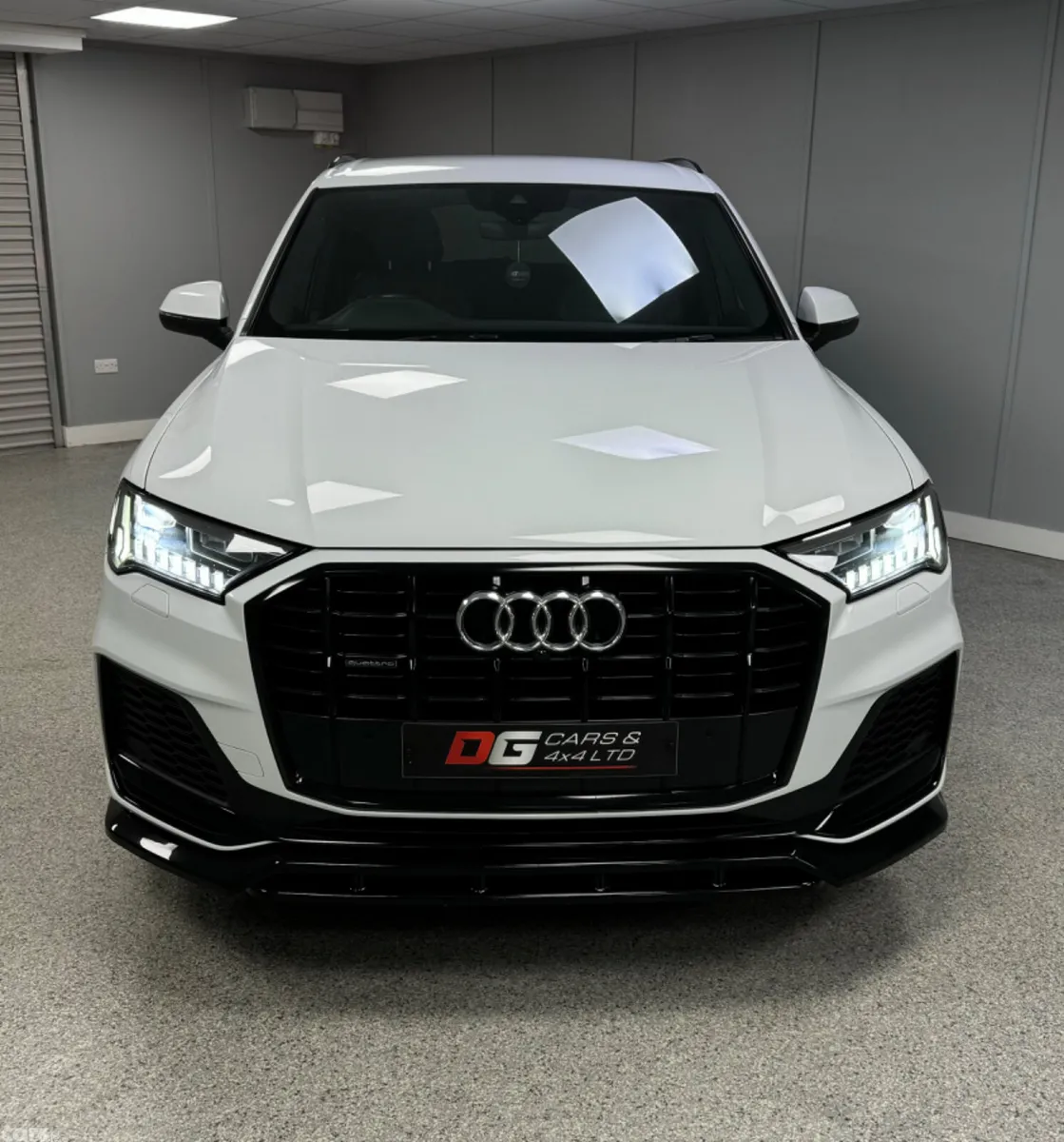 Audi Q7 SUV, Petrol Hybrid, 2020, White