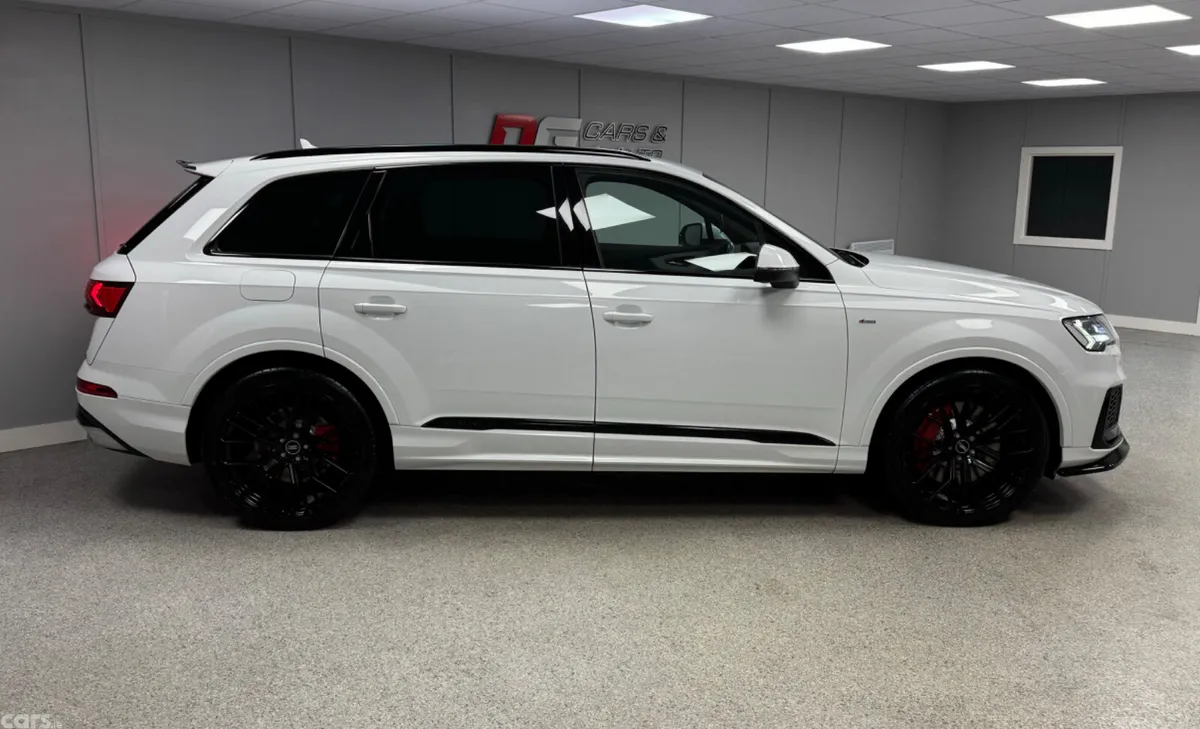 Audi Q7 SUV, Petrol Hybrid, 2020, White