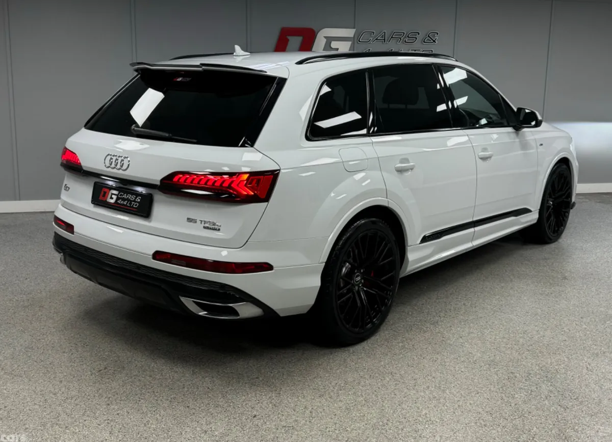 Audi Q7 SUV, Petrol Hybrid, 2020, White