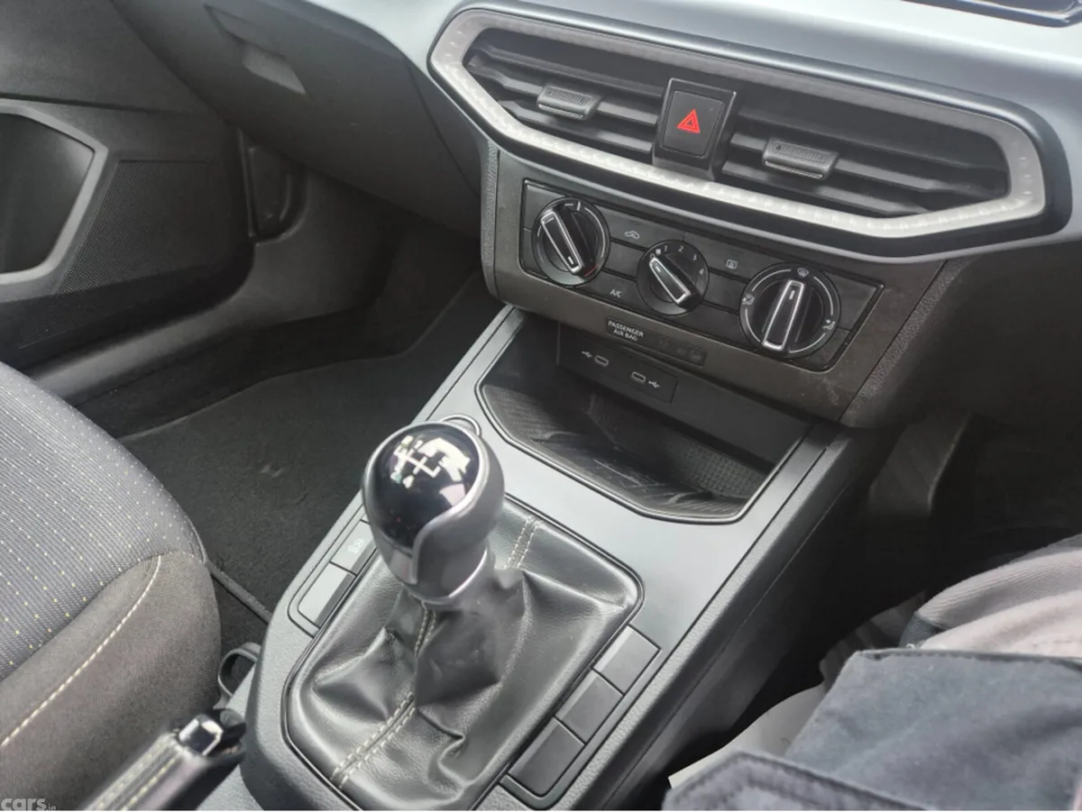 SEAT Ibiza Hatchback, Petrol, 2023, White