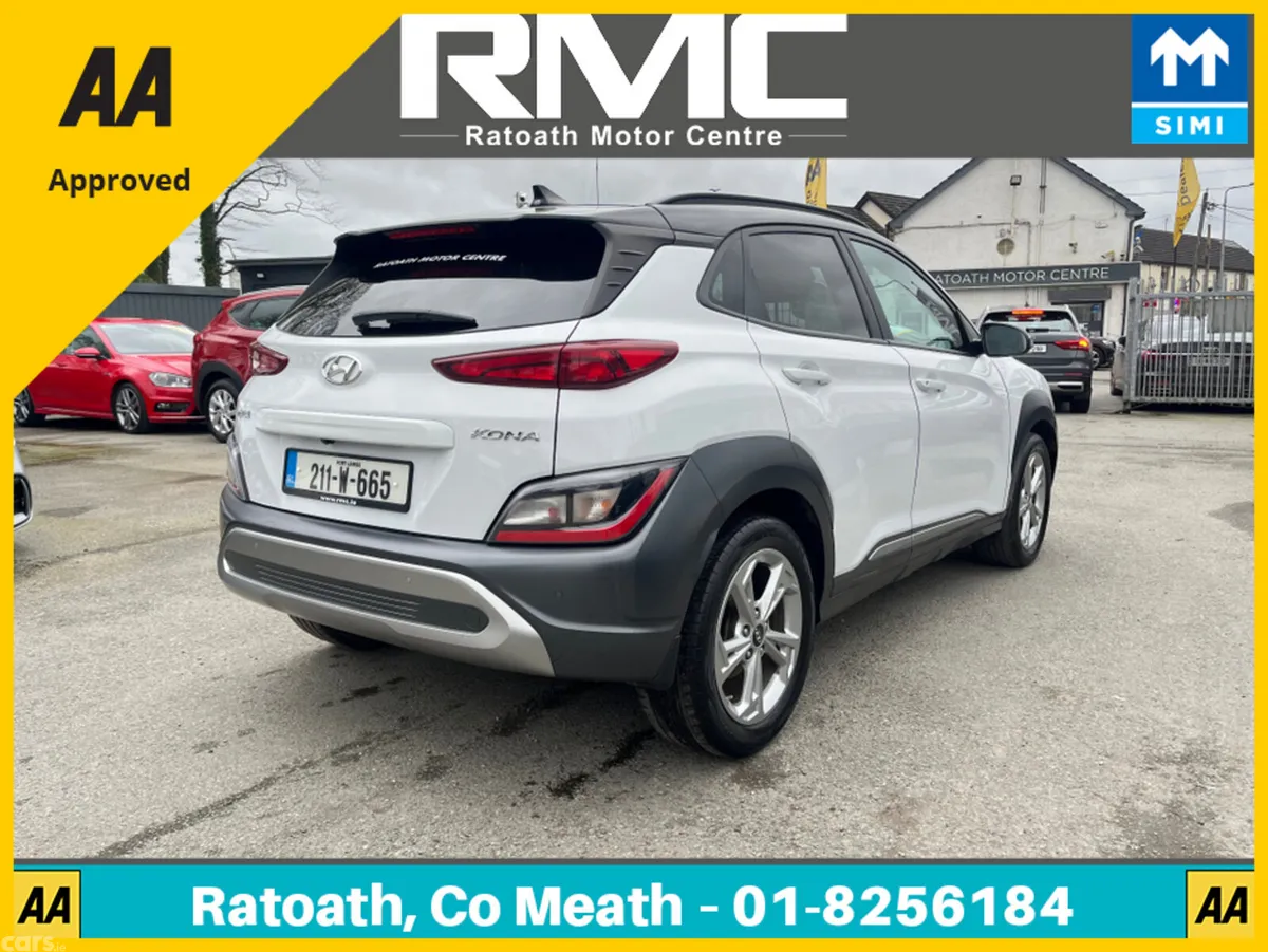 Hyundai KONA Hatchback, Petrol, 2021, White