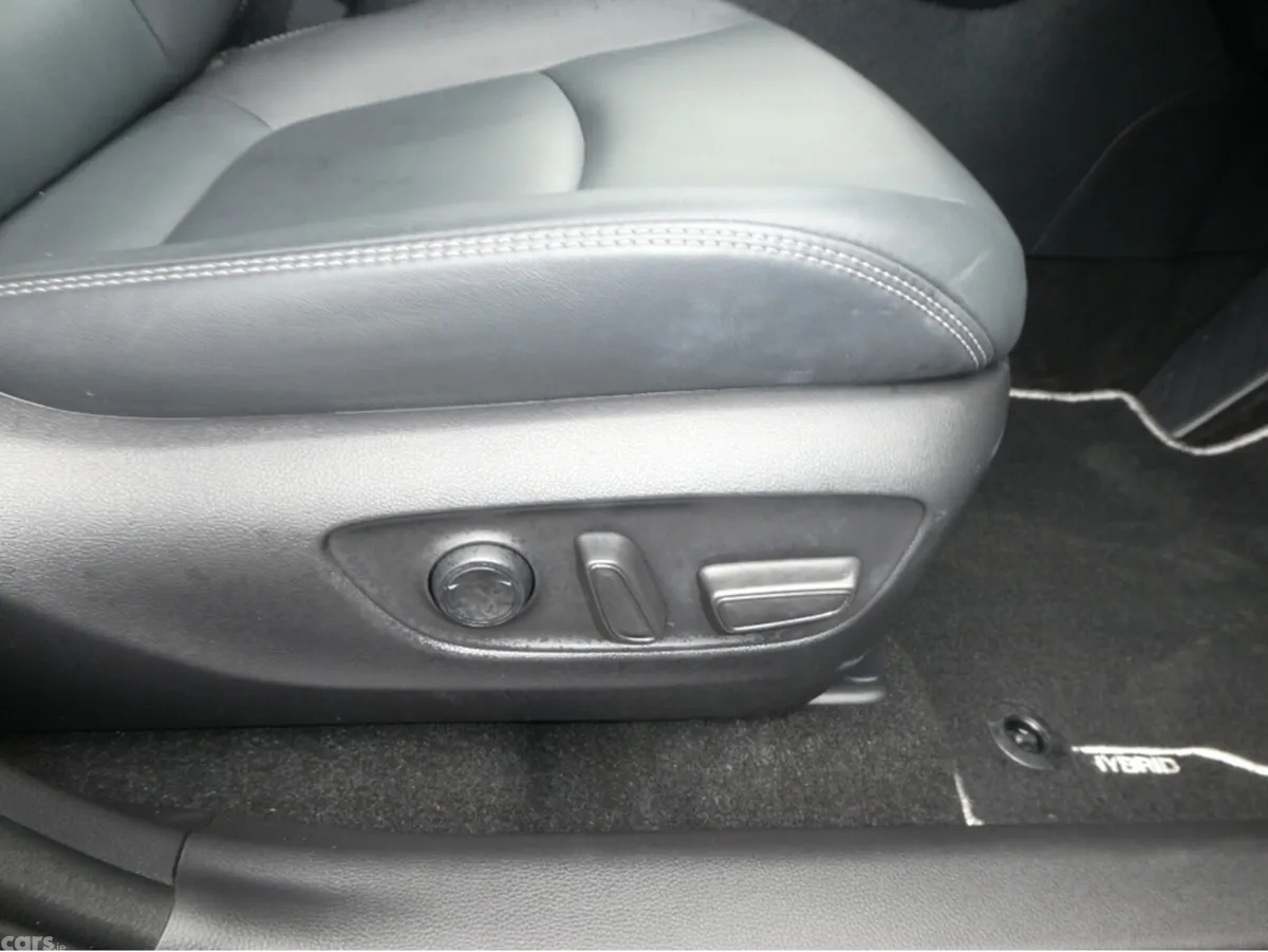 Toyota RAV4 SUV, Petrol Hybrid, 2025, Black