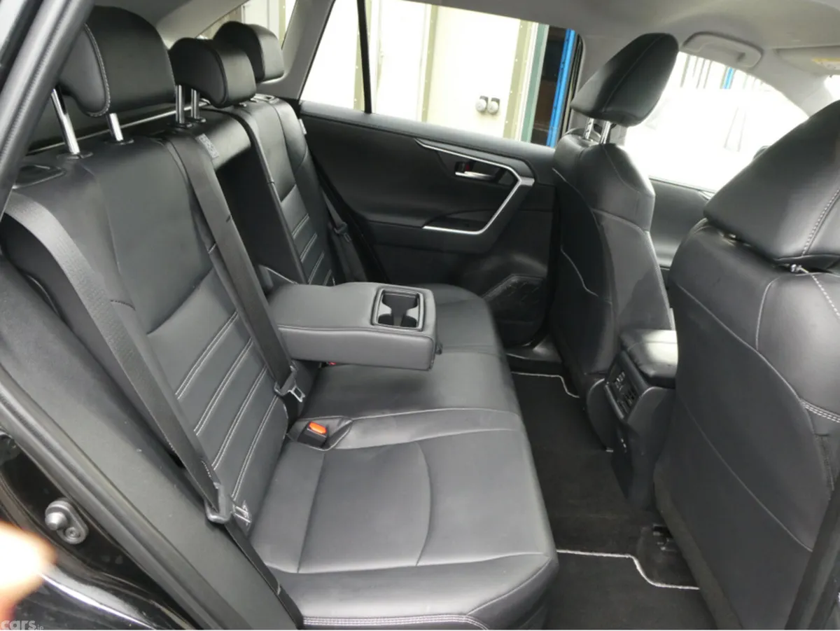 Toyota RAV4 SUV, Petrol Hybrid, 2025, Black