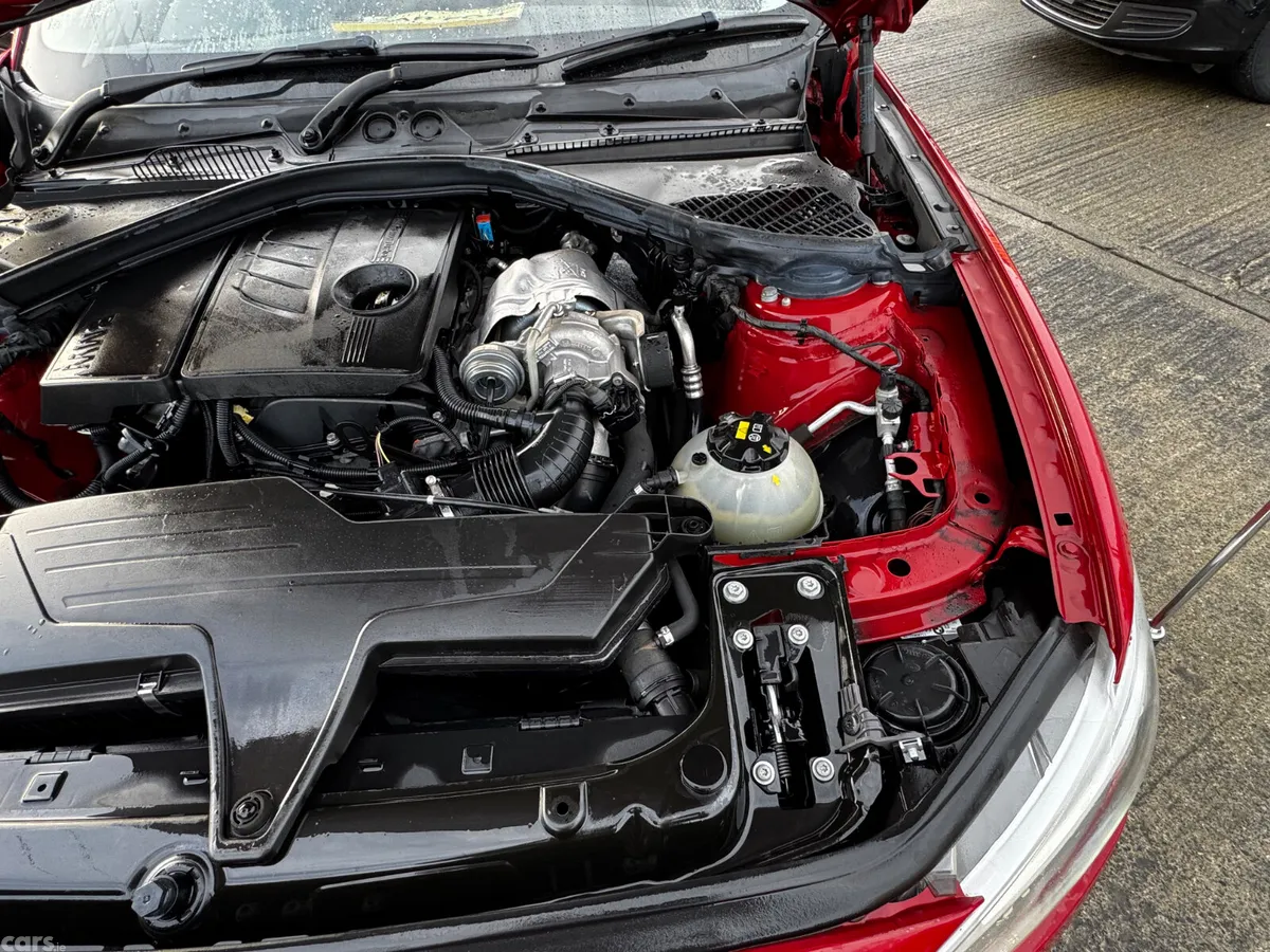 BMW 1-Series Hatchback, Petrol, 2015, Red