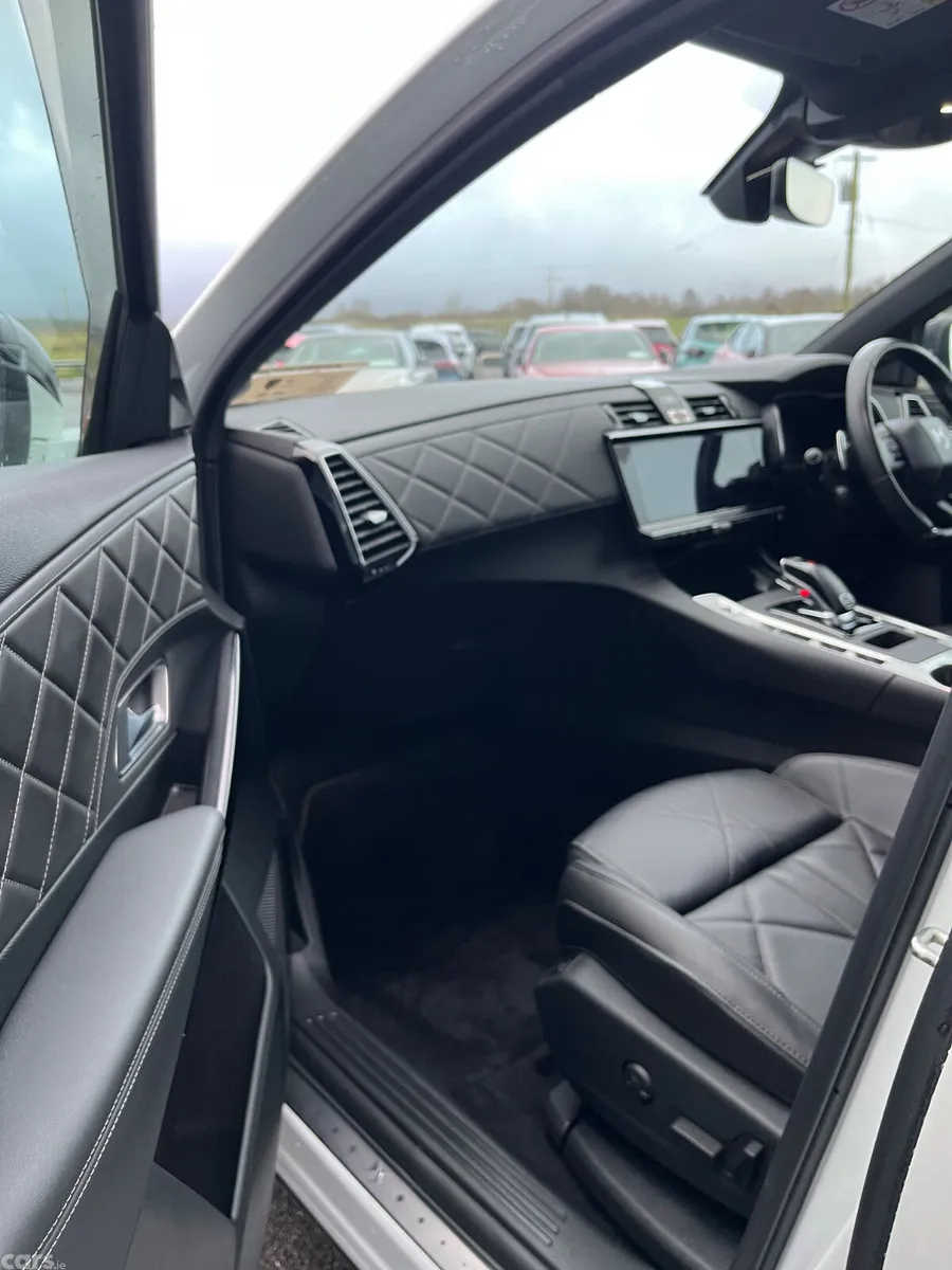 DS Automobiles DS 7 Estate/Jeep, Diesel, 2024, White
