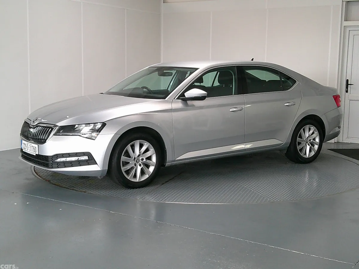 Skoda Superb Saloon, Diesel, 2022, Grey