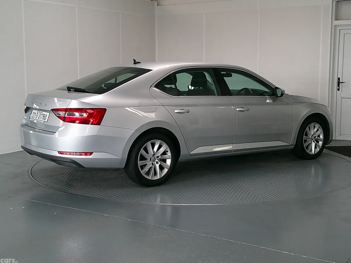 Skoda Superb Saloon, Diesel, 2022, Grey