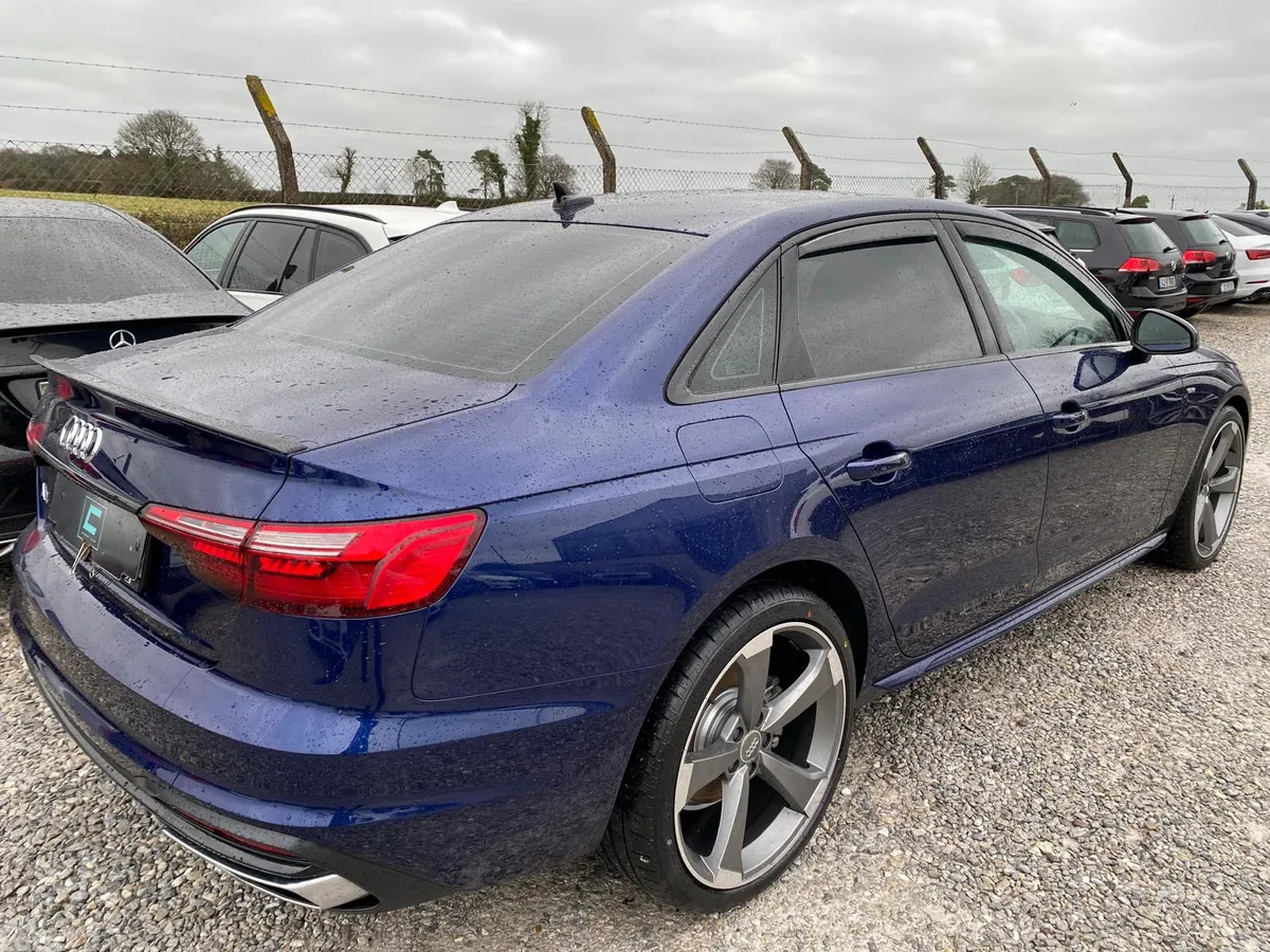 Audi A4 Saloon, Diesel, 2022, Blue
