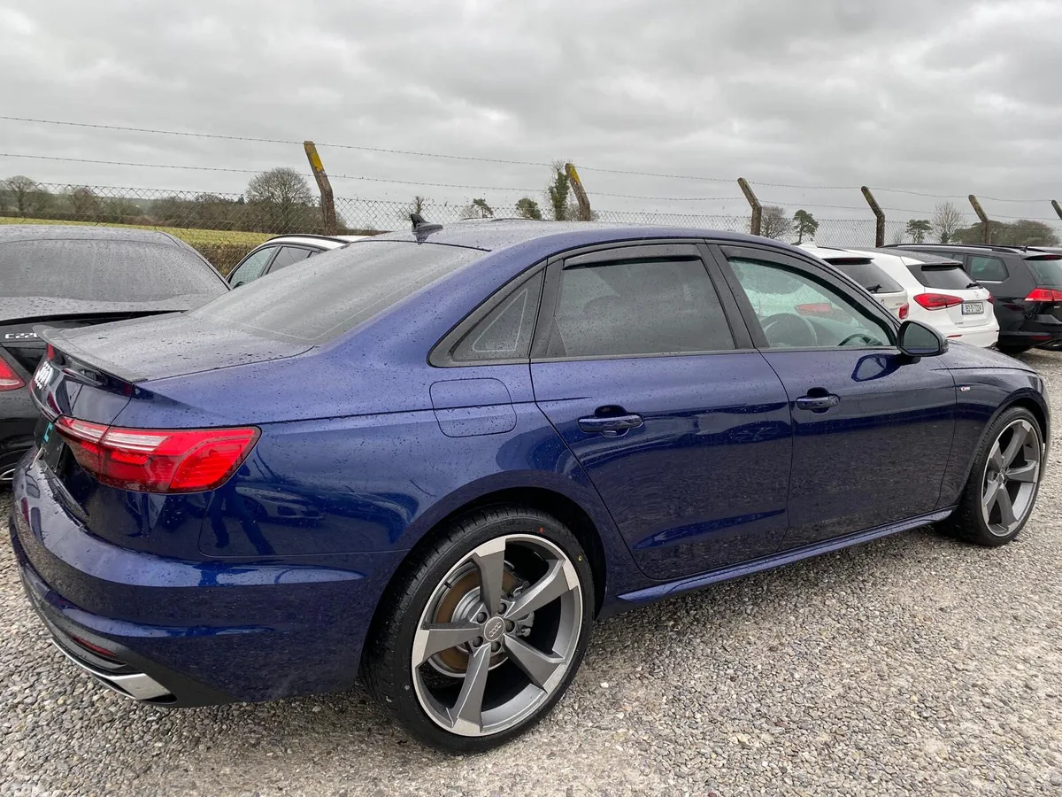 Audi A4 Saloon, Diesel, 2022, Blue