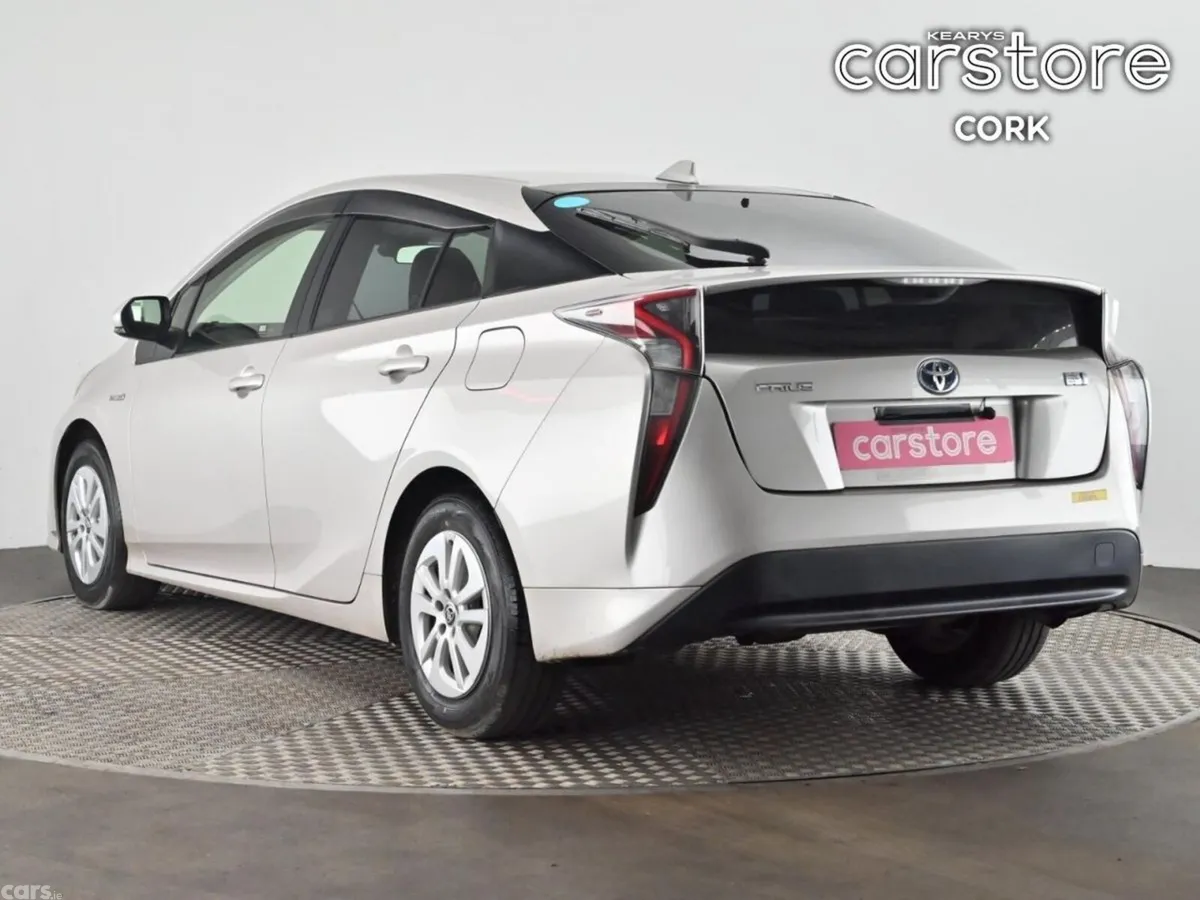 Toyota Prius Hatchback, Petrol Hybrid, 2018, Gold