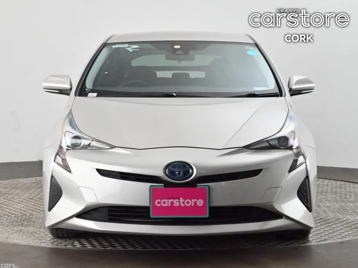 Toyota Prius Hatchback, Petrol Hybrid, 2018, Gold