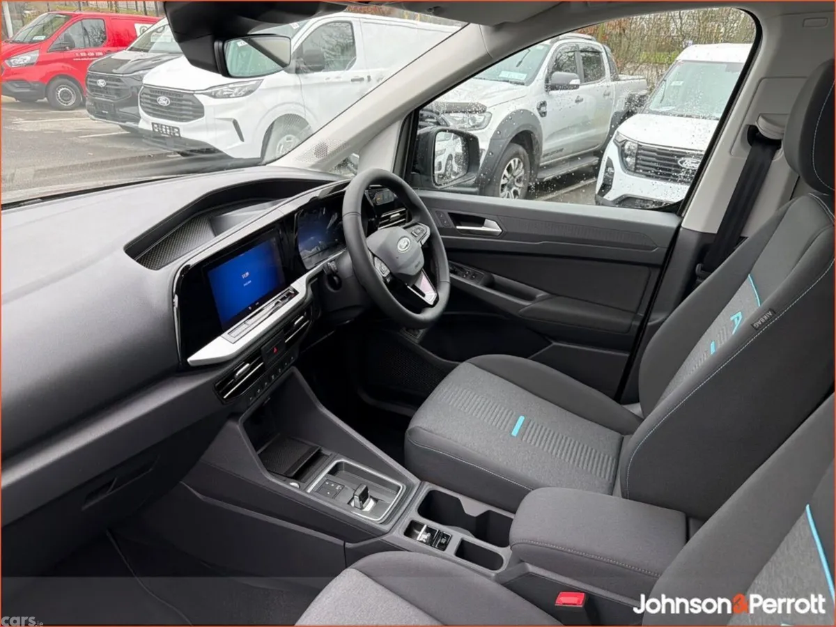 Ford Tourneo Connect MPV, Petrol Plug-in Hybrid, 2027, 
