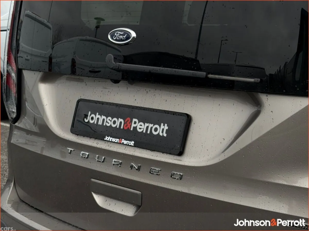 Ford Tourneo Connect MPV, Petrol Plug-in Hybrid, 2027, 