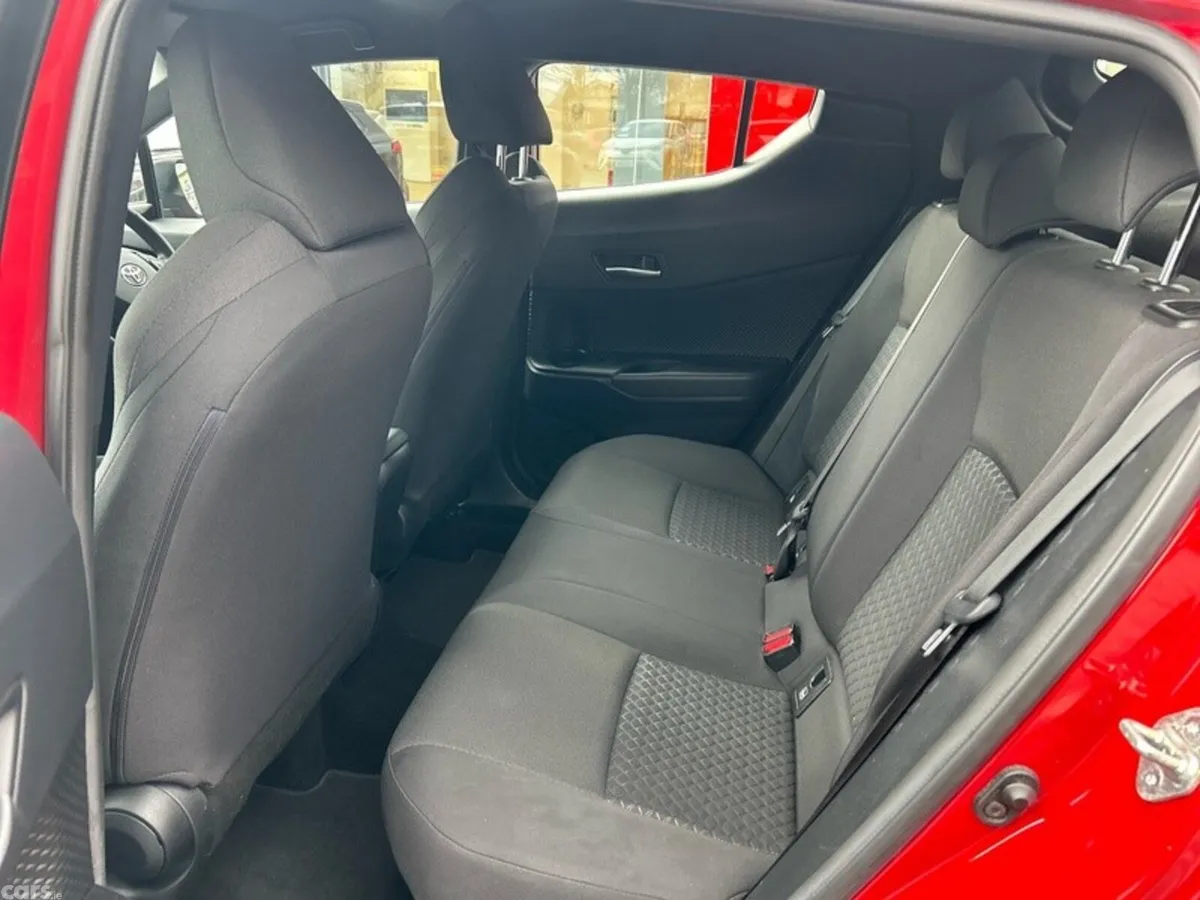 Toyota C-HR SUV, Petrol Hybrid, 2022, Red