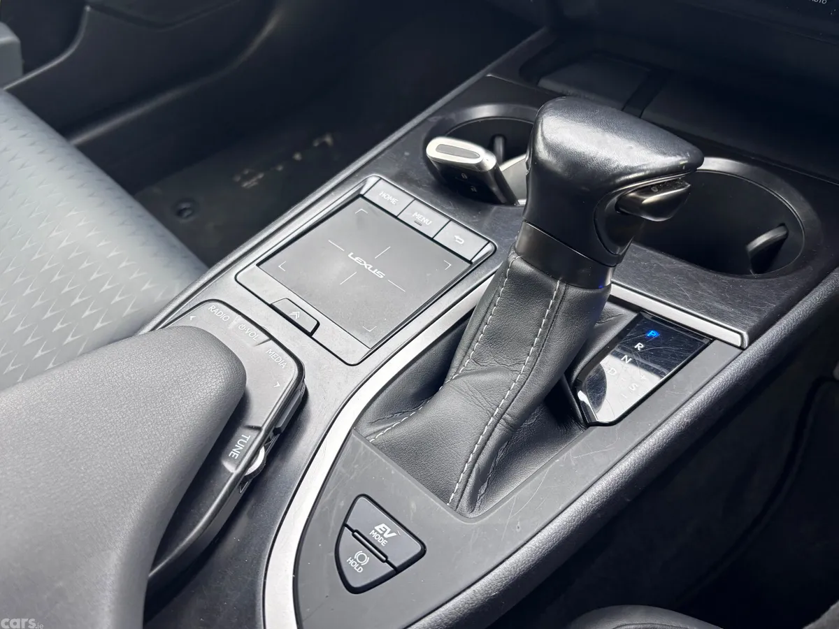 Lexus UX SUV, Petrol Hybrid, 2021, Black