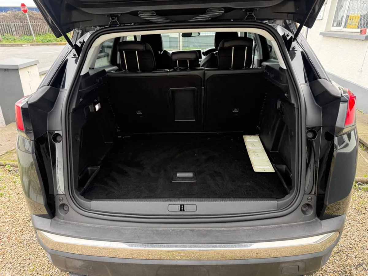 Peugeot 3008 Hatchback, Diesel, 2017, Black