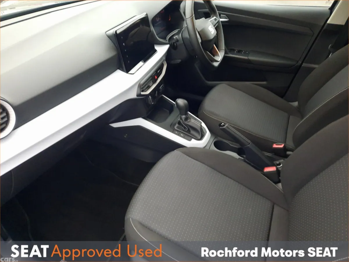SEAT Arona Hatchback, Petrol, 2025, Grey