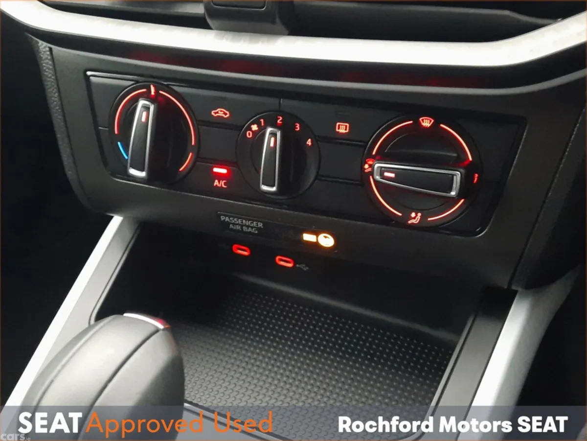 SEAT Arona Hatchback, Petrol, 2025, Grey