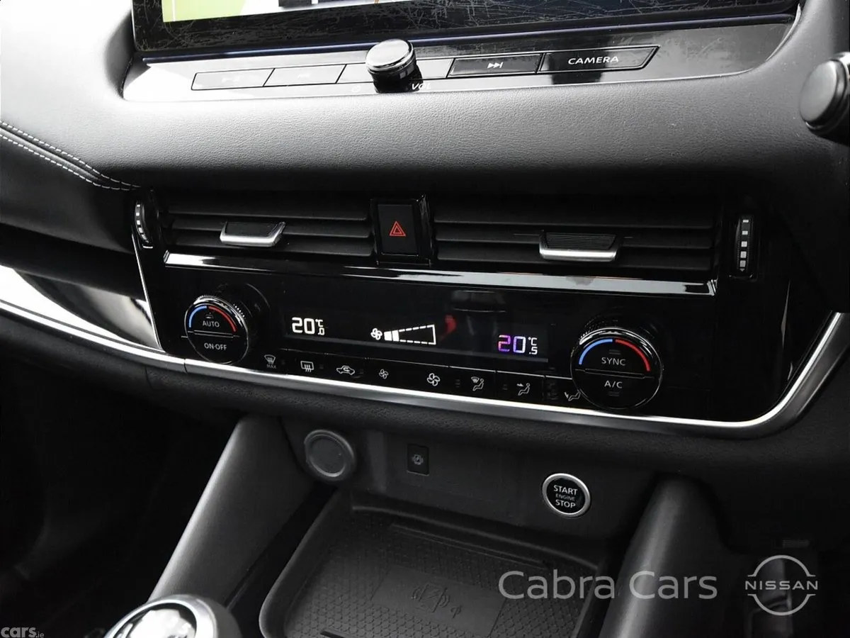 Nissan Qashqai MPV, Petrol, 2023, White