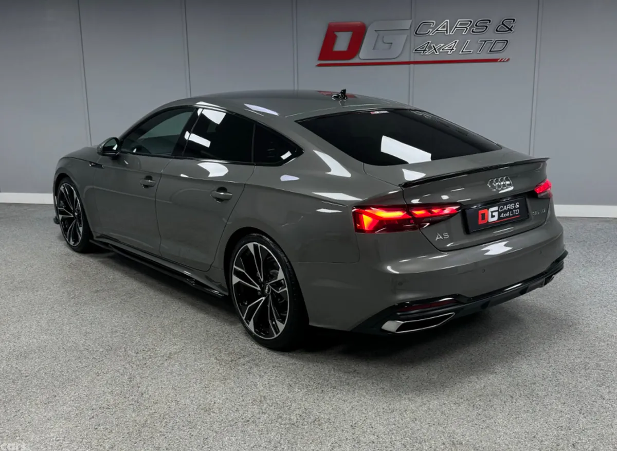 Audi A5 Hatchback, Diesel Hybrid, 2022, Grey