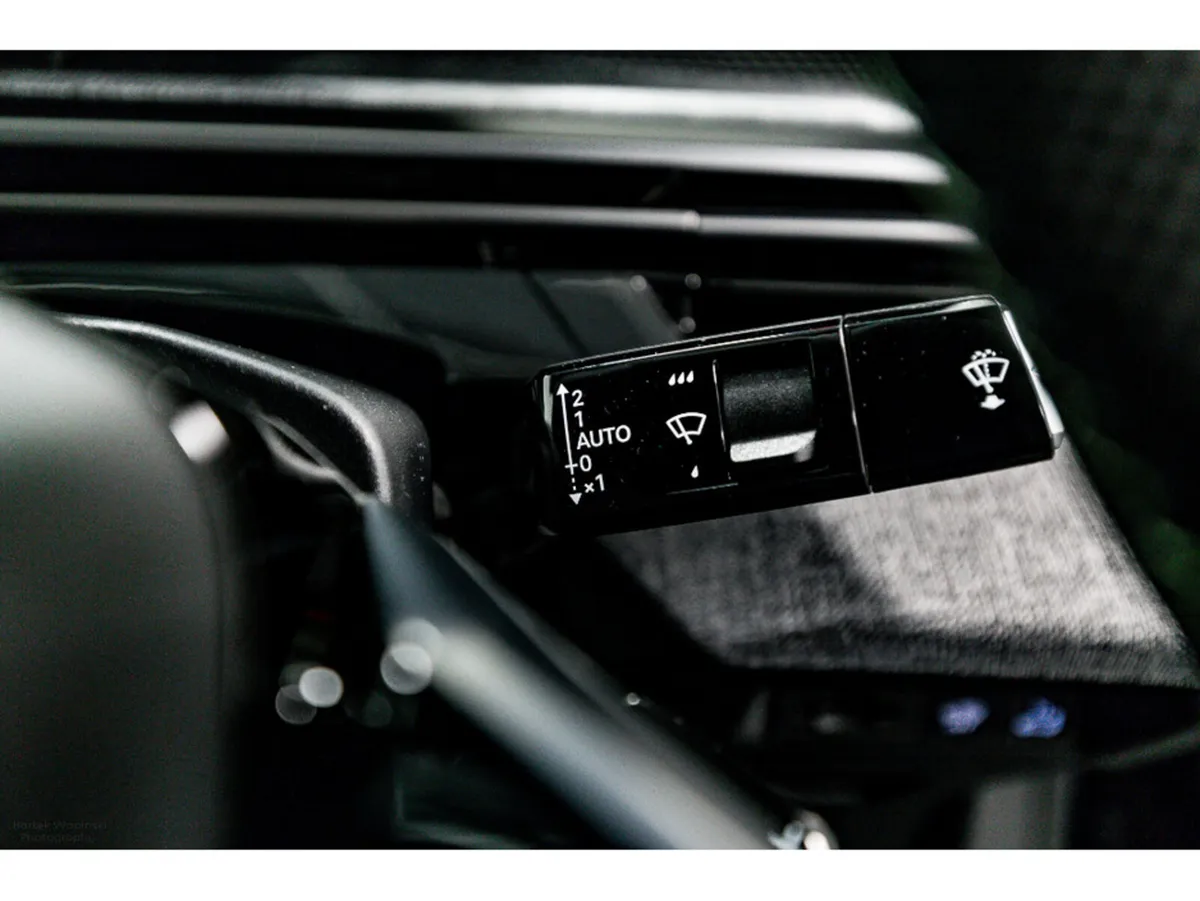 Peugeot 3008 SUV, Electric, 2026, Black