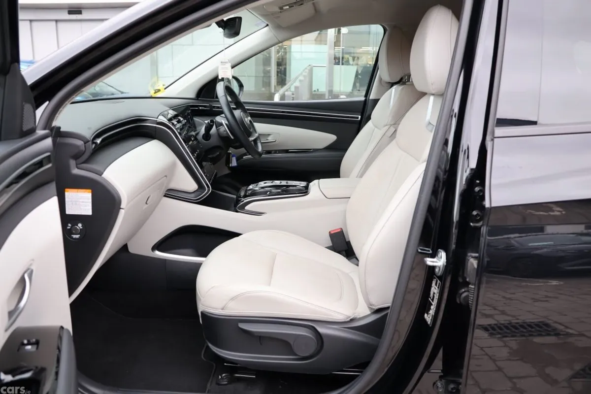 Hyundai Tucson SUV, Petrol Plug-in Hybrid, 2022, Black