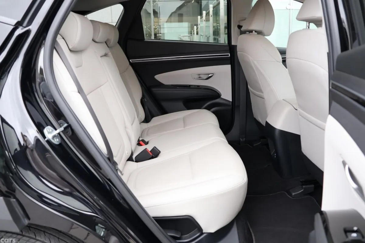 Hyundai Tucson SUV, Petrol Plug-in Hybrid, 2022, Black