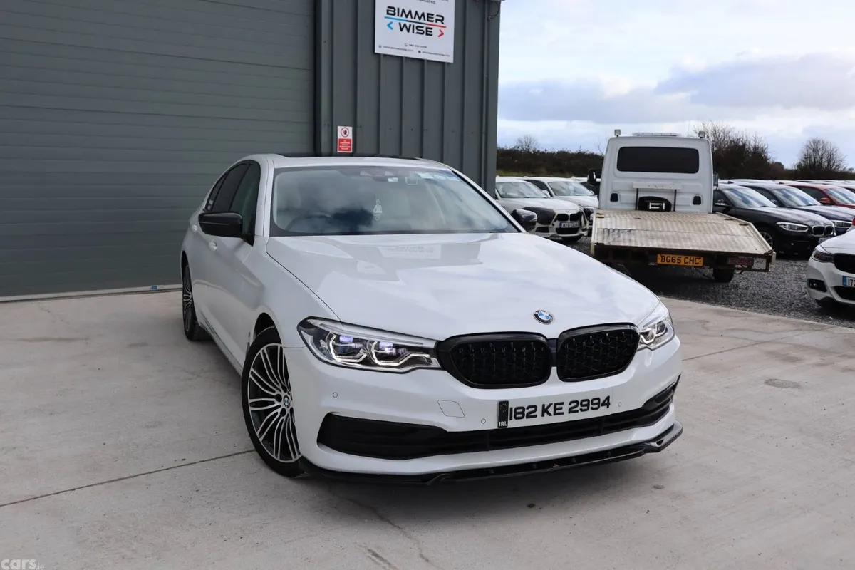 BMW 5-Series Saloon, Petrol Plug-in Hybrid, 2018, White