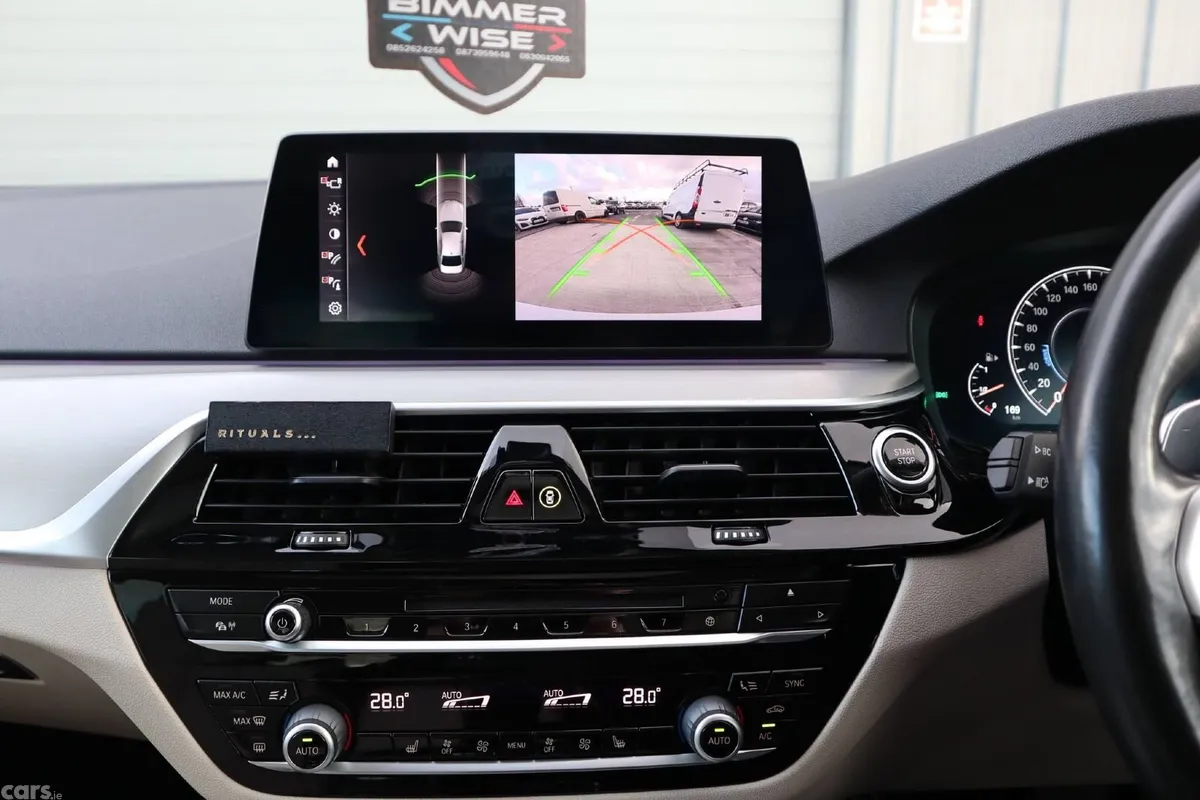 BMW 5-Series Saloon, Petrol Plug-in Hybrid, 2018, White