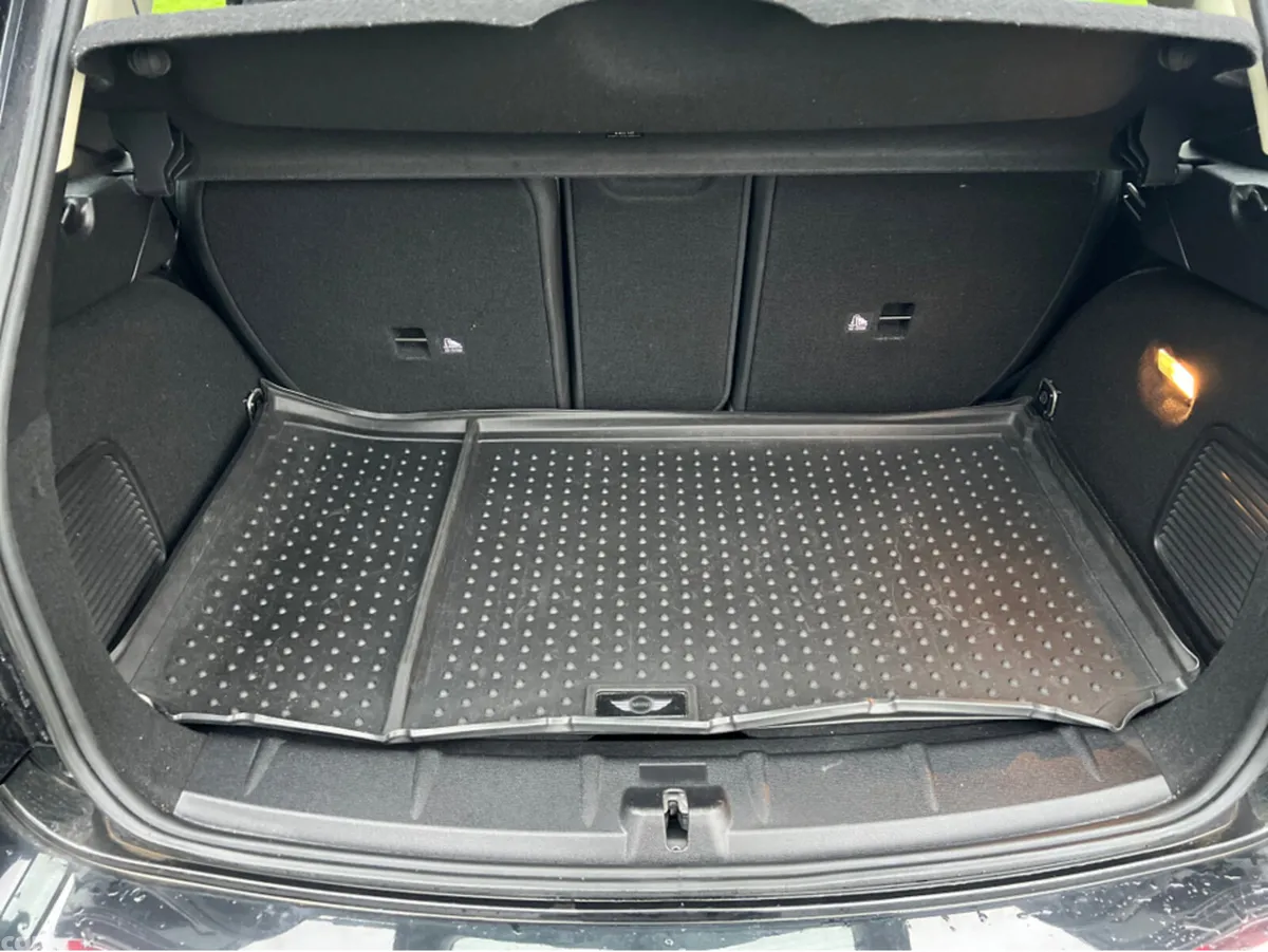 Mini Cooper Estate, Petrol, 2016, Black