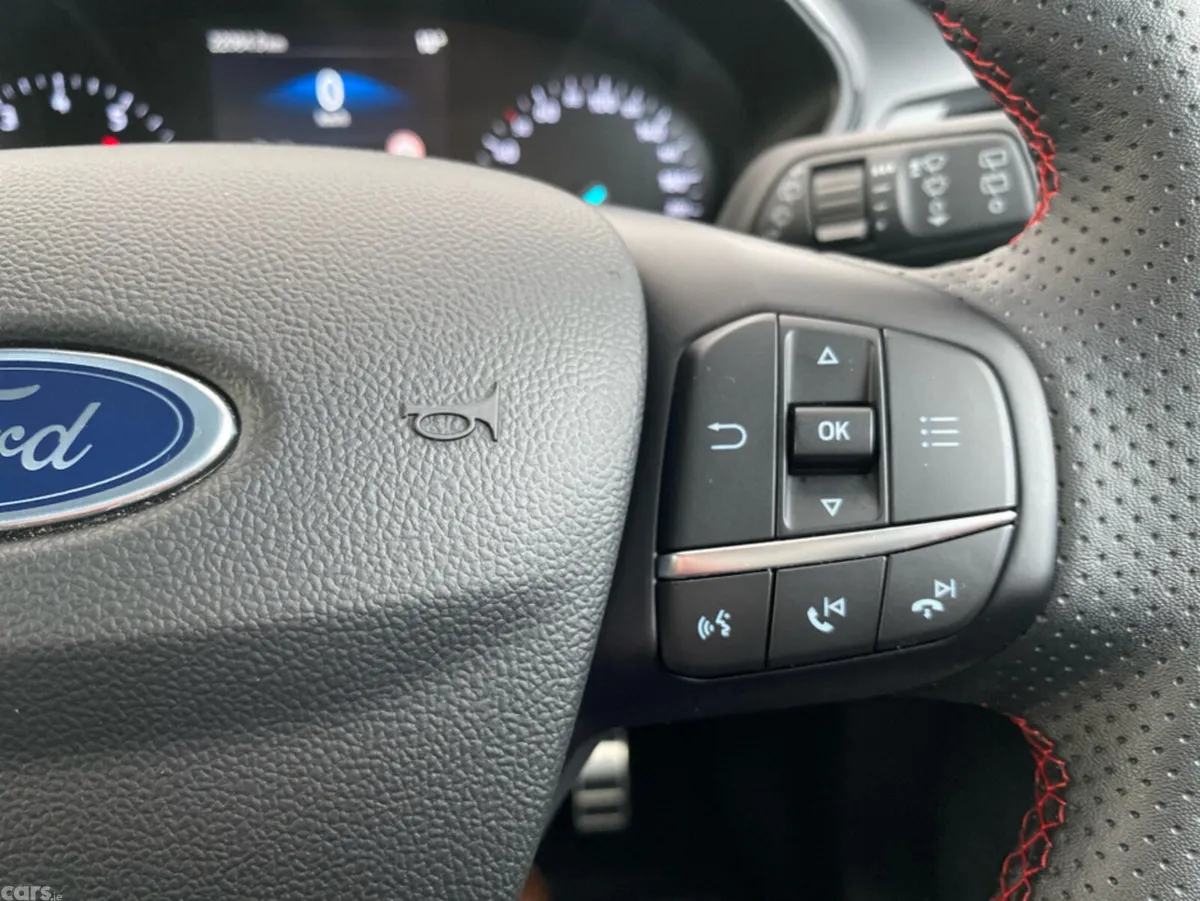 Ford Focus Hatchback, Petrol, 2025, Grey