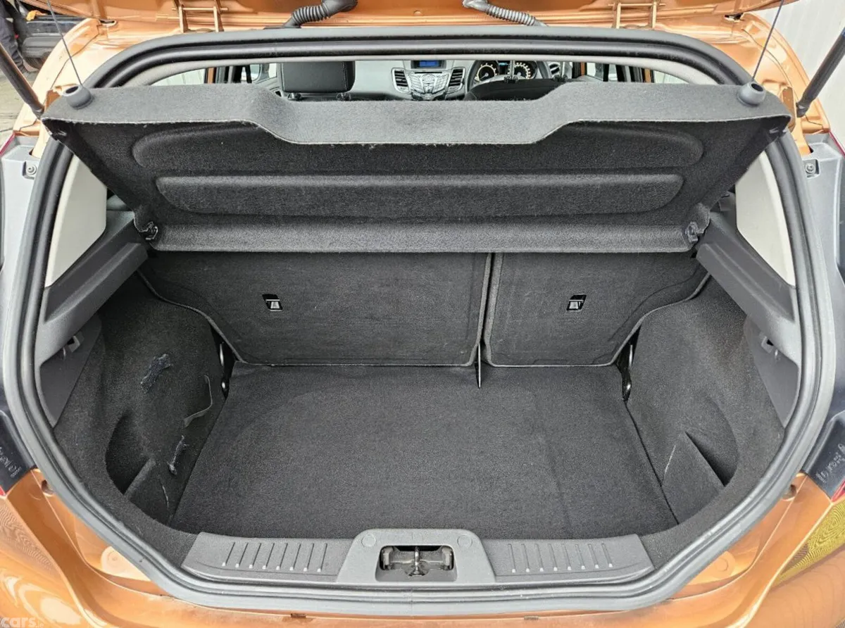 Ford Fiesta Hatchback, Petrol, 2017, Brown