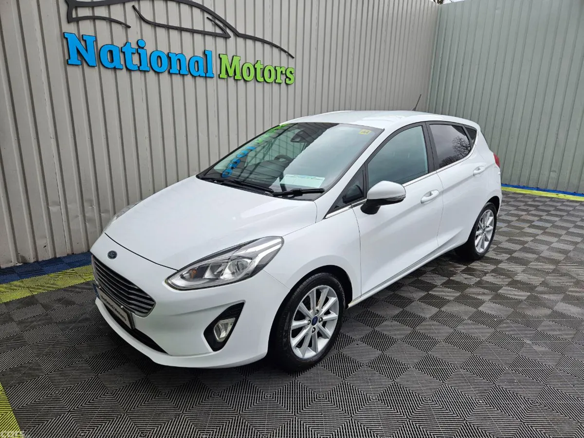 Ford Fiesta Hatchback, Petrol, 2019, White