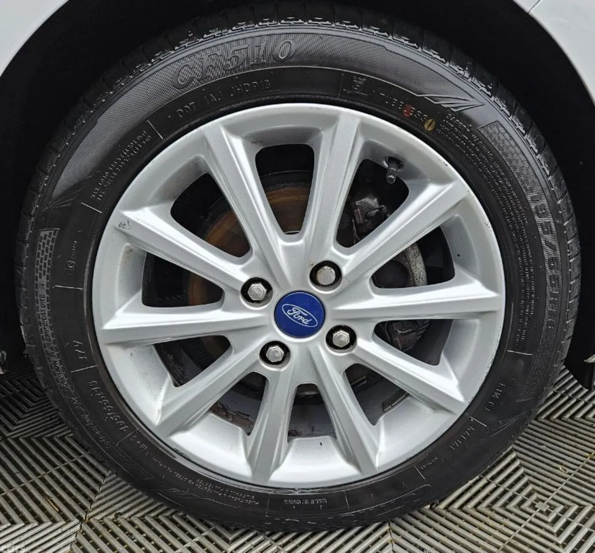 Ford Fiesta Hatchback, Petrol, 2019, White