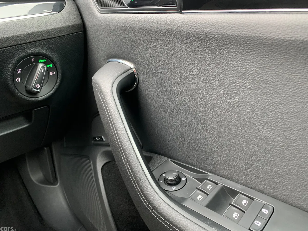 Skoda Superb Estate, Diesel, 2023, Grey