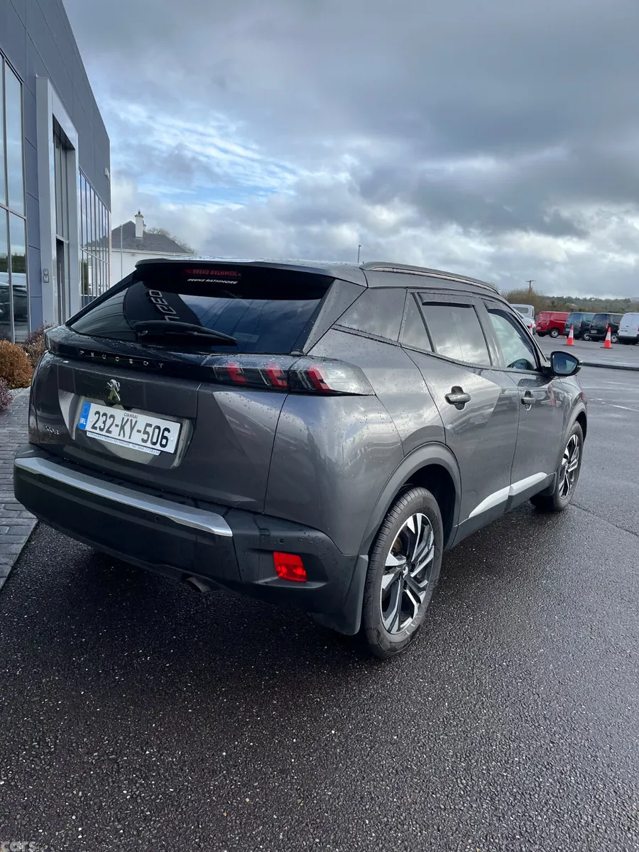 Peugeot 2008 MPV, Petrol, 2023, Grey