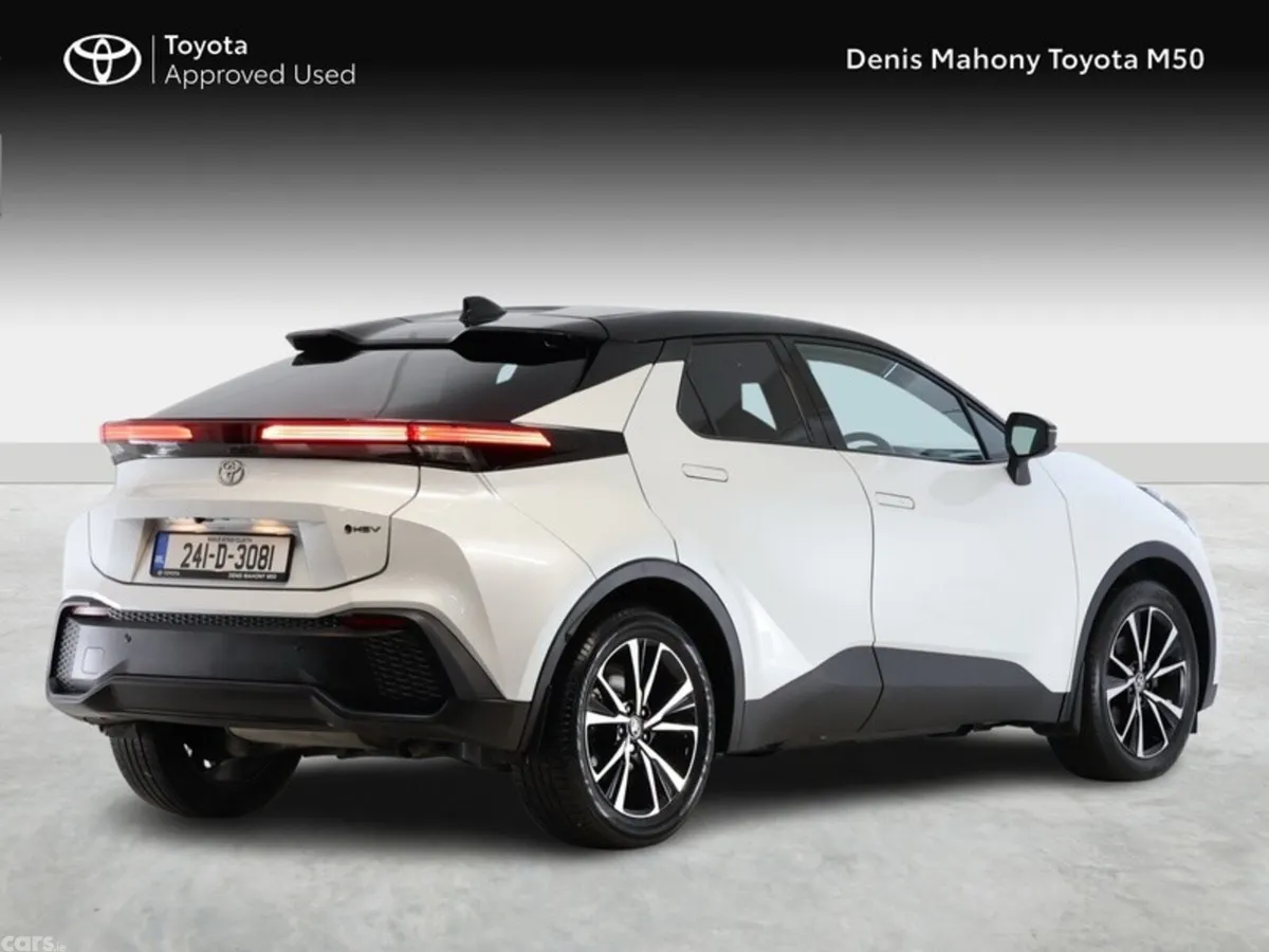 Toyota C-HR SUV, Petrol Hybrid, 2024, White