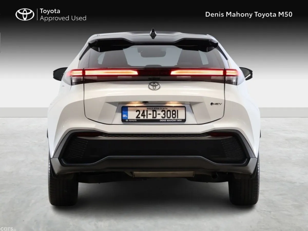 Toyota C-HR SUV, Petrol Hybrid, 2024, White