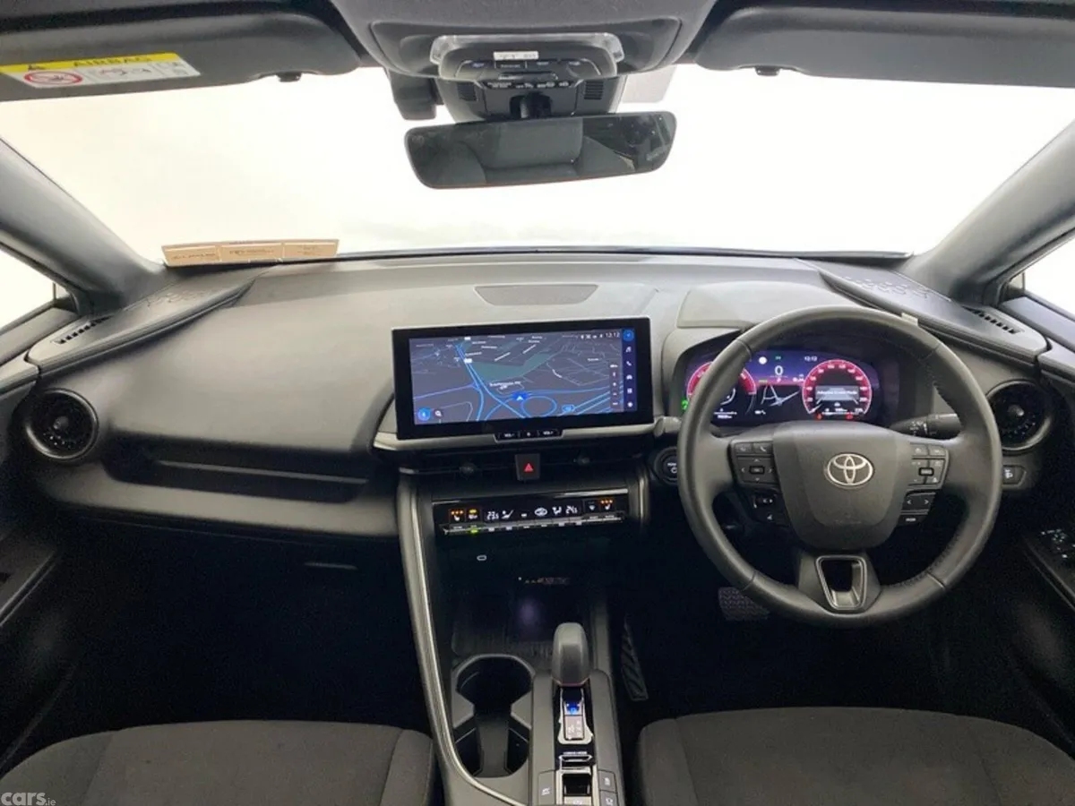 Toyota C-HR SUV, Petrol Hybrid, 2024, White
