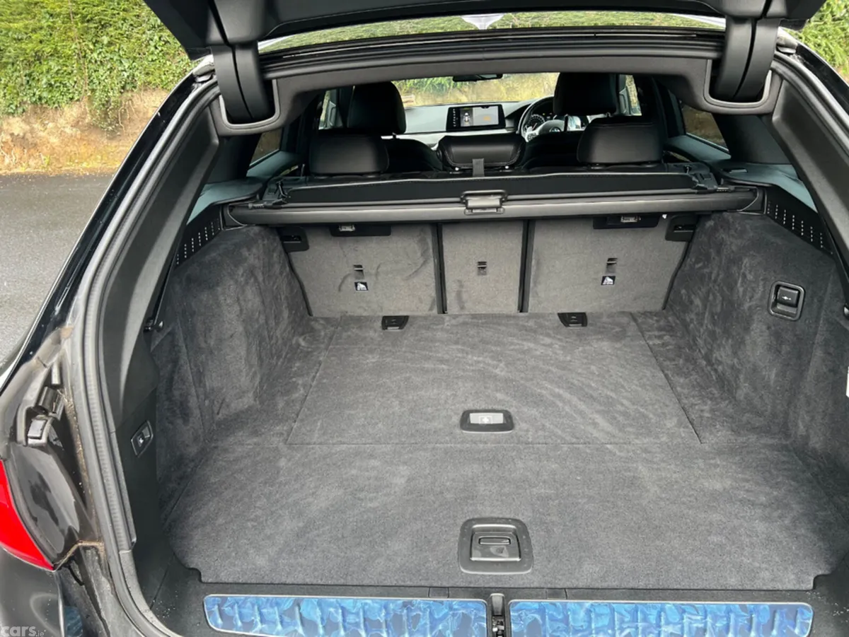 BMW 5-Series Estate, Diesel, 2018, Black