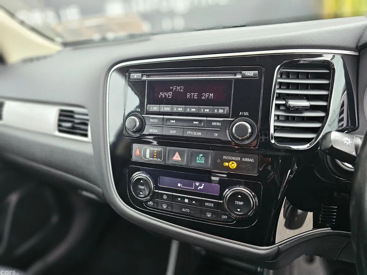 Mitsubishi Outlander SUV, Petrol Plug-in Hybrid, 2015, Grey