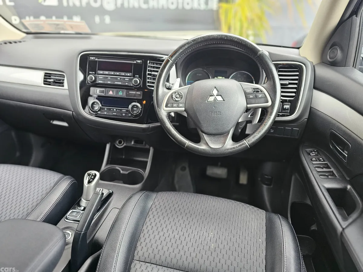 Mitsubishi Outlander SUV, Petrol Plug-in Hybrid, 2015, Grey