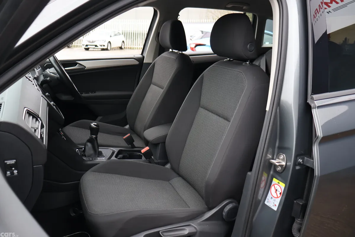 Volkswagen Tiguan SUV, Petrol, 2018, Grey