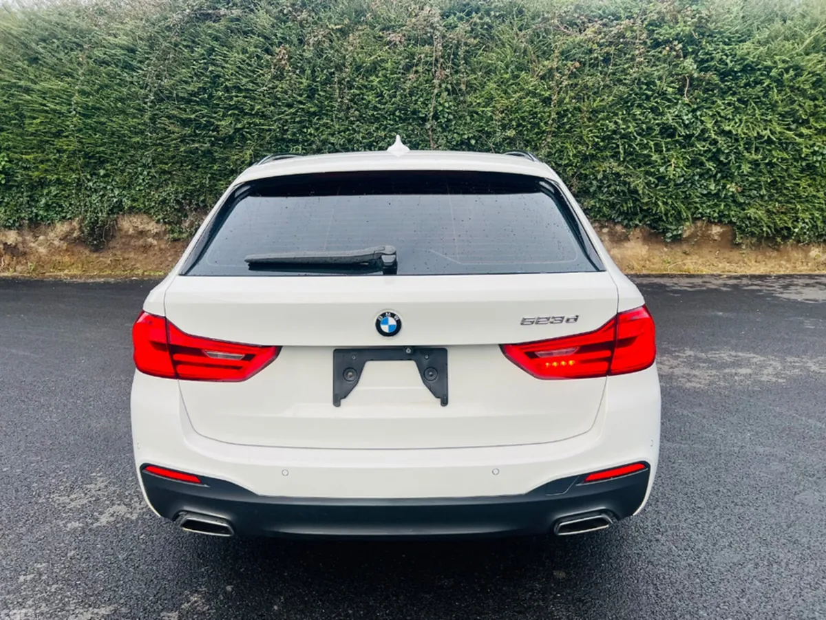BMW 5-Series Estate, Diesel, 2019, White