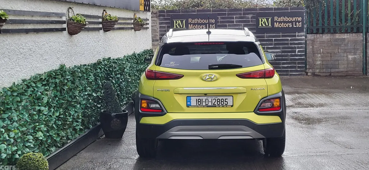 Hyundai KONA MPV, Petrol, 2018, Green